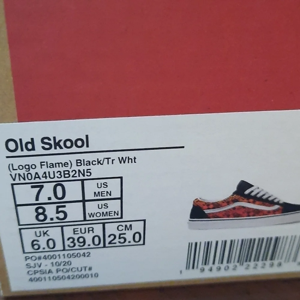 Vans Old Skool Flame Sneakers 🔥NWT